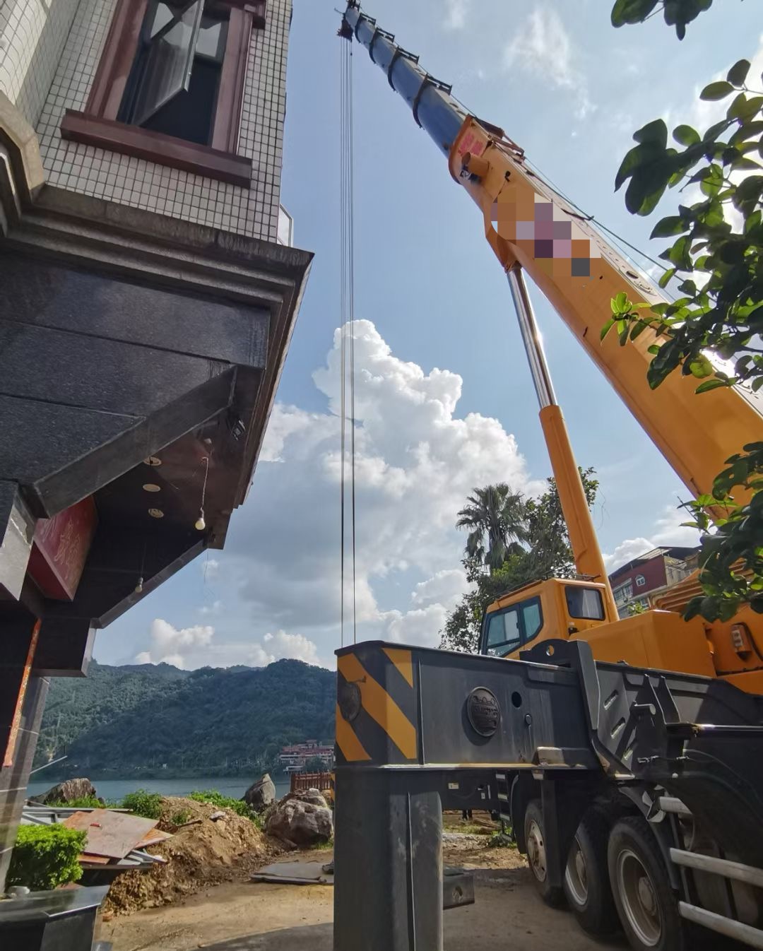 霞山区8-100吨吊车出租价格