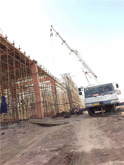 霞山区25 吨、50 吨吊车怎么选？多大重量 / 半径适合对应车型？